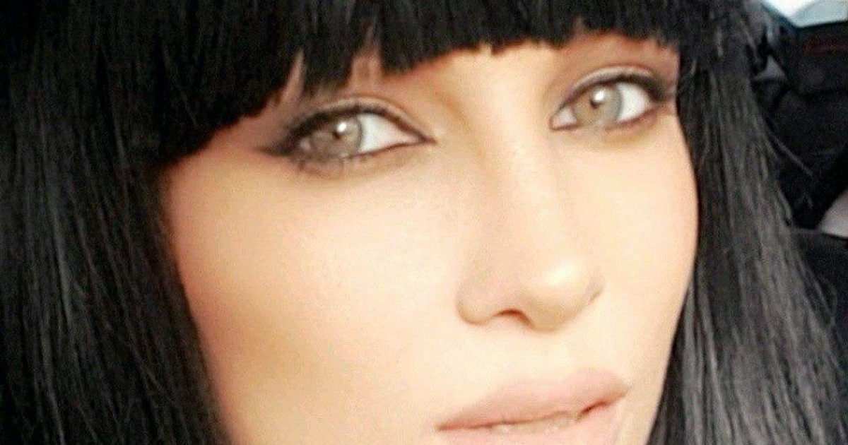 Lora face dezvăluiri despre căsătorie. "M-a cerut. Mi-e frică"