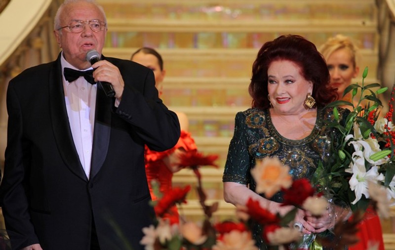 Alexandru Arşinel revine pe scenă de sâmbătă într-un spectacol care aniversează 30 de ani de cuplu alături de colega sa, Stela Popescu!