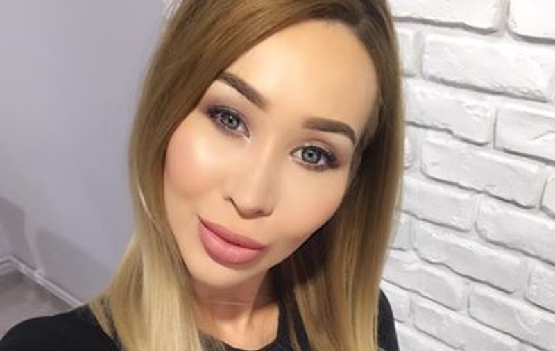 VIDEO EXCLUSIV/ Xonia dezvăluie cine a adoptat-o! ”Îmi văd familia doar o dată pe an”