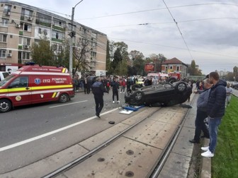 Patru persoane au fost rănite