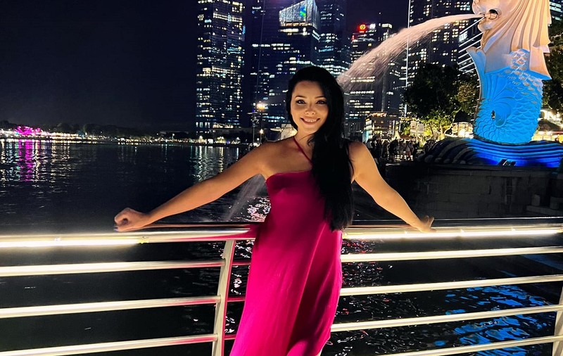 Ce a descoperit Corina Caragea în Singapore, unde s-a cazat într-o „debara”: „Te costă foarte scump dacă te conectezi la rețeaua cuiva de internet”