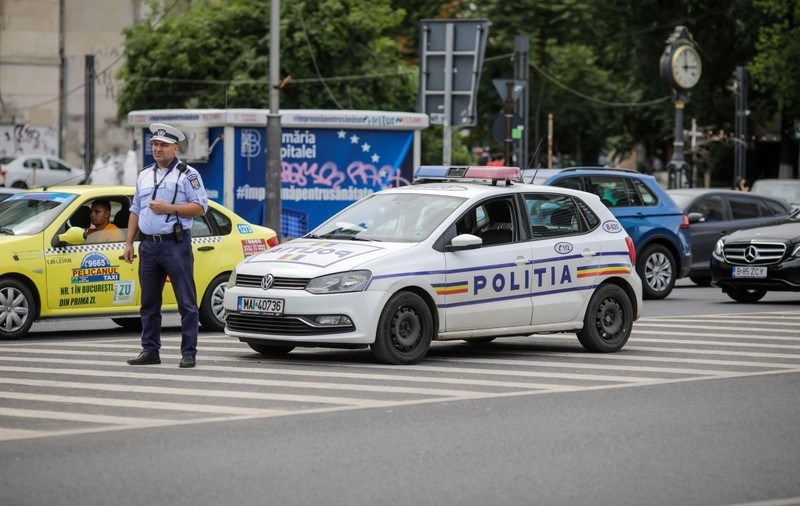 Polițist din Tulcea, lovit cu mașina de un tânăr de 22 de ani fără permis de conducere. „Tentativă de omor”