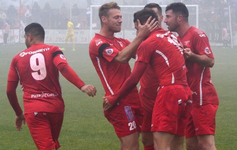 Liga 2. Sezonul regular, ultima etapă din tur. Rapidul a învins ACS Berceni din două penalty-uri. Liderul Seriei Vest, UTA, remiză norocoasă