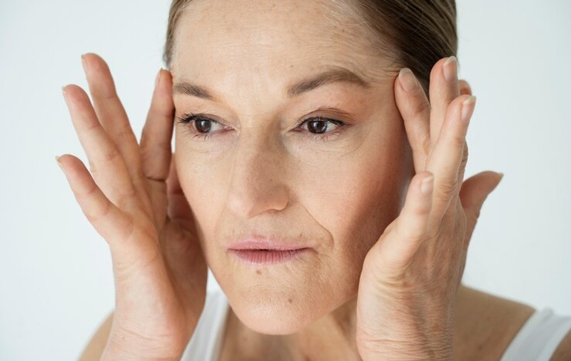 Lifting facial sau de gât? Cum alegi soluția potrivită pentru tine