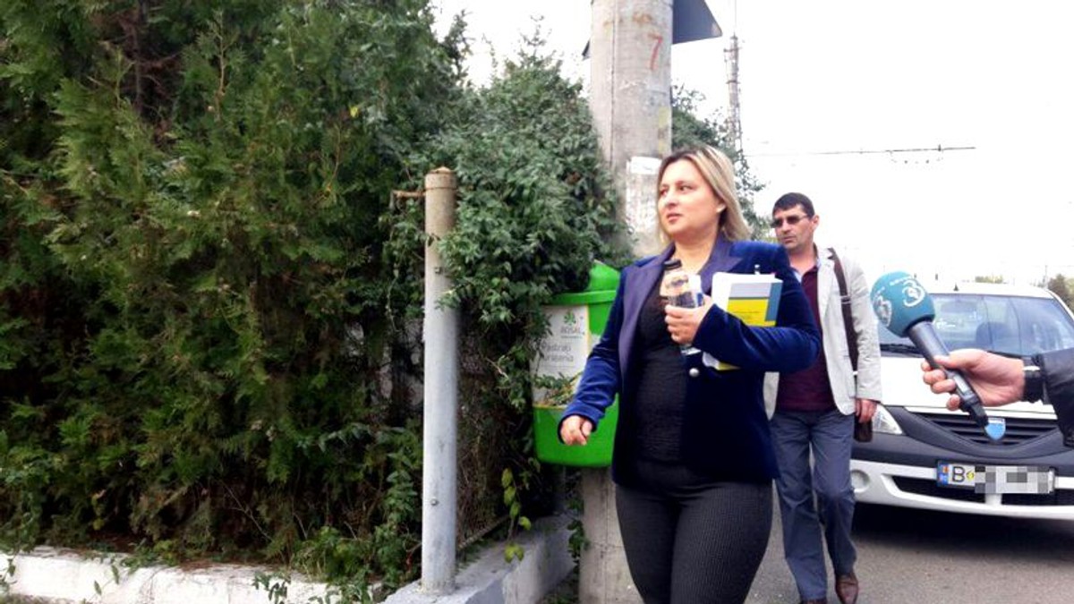 CAB vrea suspendarea dosarului prin care Iorga Moraru cere daune 10.000 de euro de la Kovesi