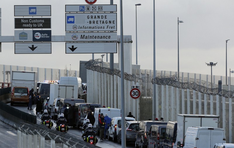 Doi șoferi români au fost prinși de vameșii francezi cu droguri de 5 milioane de euro în camion. Ce condamnare au primit