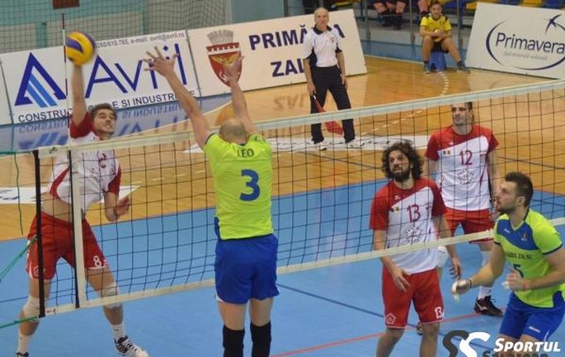 La volei masculin, Zalăul pune presiune pe Craiova. Rezultate