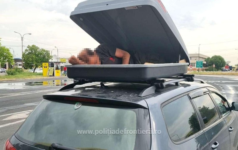 Sirian găsit la Giurgiu, în portbagajul de pe o mașină. Plătise 1.000 de euro ca să fie dus din Bulgaria în Germania