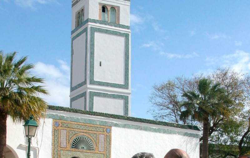 UPDATE | Împușcături în Tunis: 8 morți. Ambasadorul României în Tunisia, martor la violențe