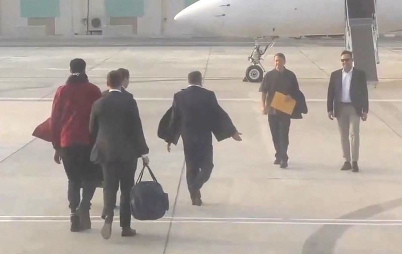 Primele imagini cu schimbul de prizonieri dintre baschetbalista Brittney Griner și traficantul rus de arme Viktor Bout