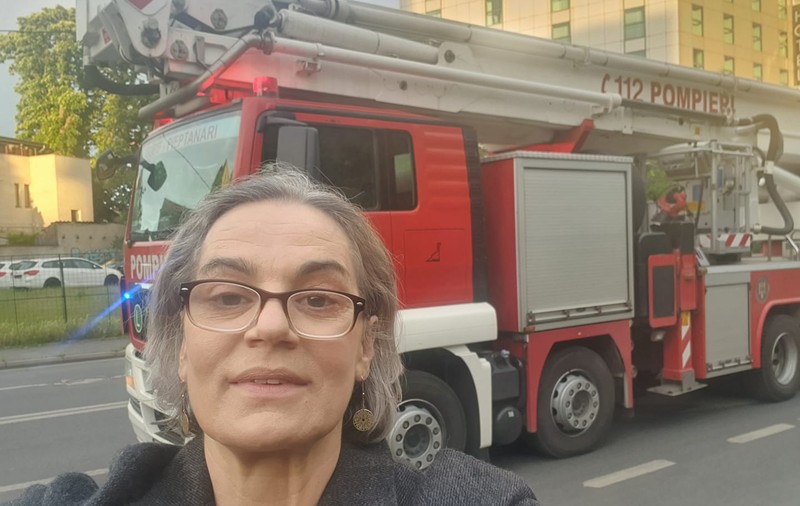 Acoperișul Teatrului Evreiesc de Stat, afectat de vântul puternic. Maia Morgenstern: „Zboară tabla”