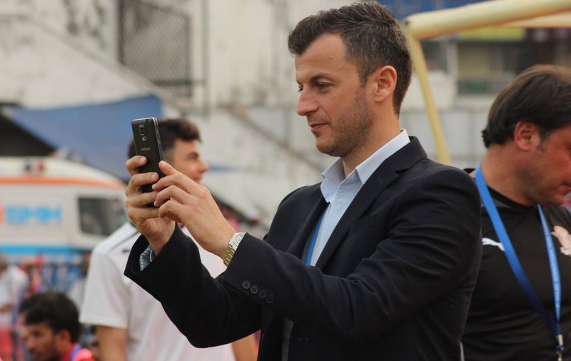 Scandal cu puști și pistoale în Giulești! Demis de la Rapid, Ovidiu Burcă îndemnă la revoltă!