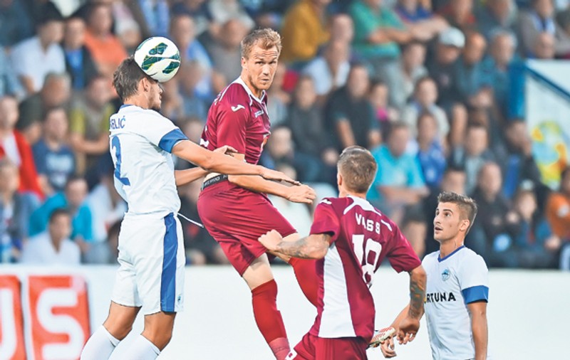 Iuliu Mureşan, preşedintele CFR Cluj, le pregăteşte o surpriză fotbaliştilor săi: «Îi tund pe toţi»