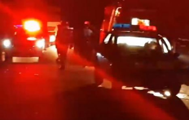 Doi polițiști din Bihor au fost răniți într-un accident provocat de un șofer fără carnet!