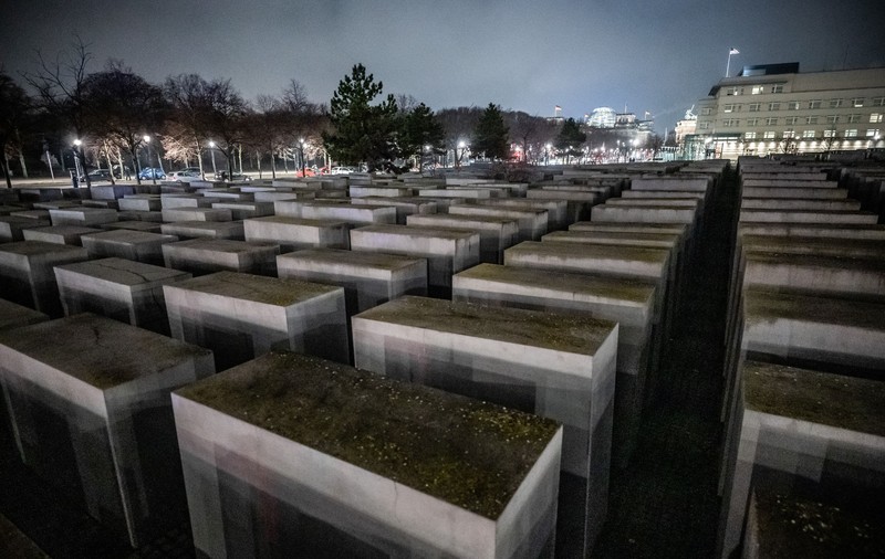 Prima condamnare din România pentru negarea Holocaustului: un an de închisoare pentru fostul ofițer SRI Vasile Zărnescu, cu amânarea executării pedepsei
