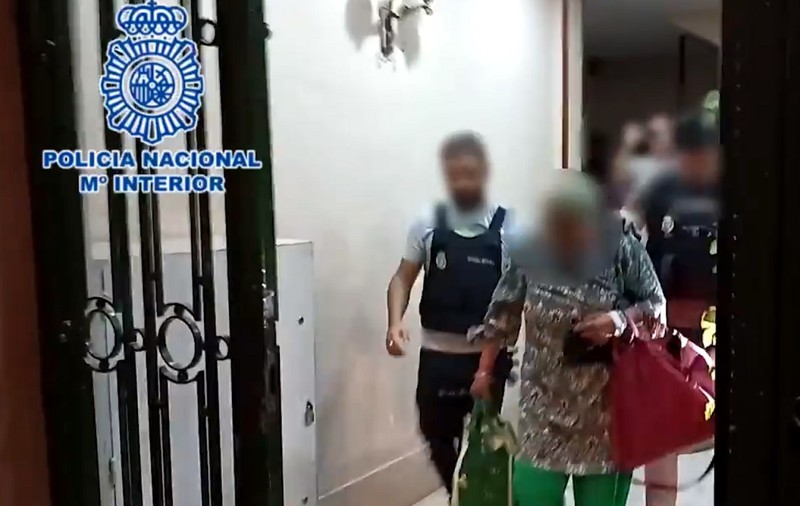O bătrână de 81 de ani și fiul ei au răpit un adolescent și l-au ucis, după 15 ore de tortură, în Spania