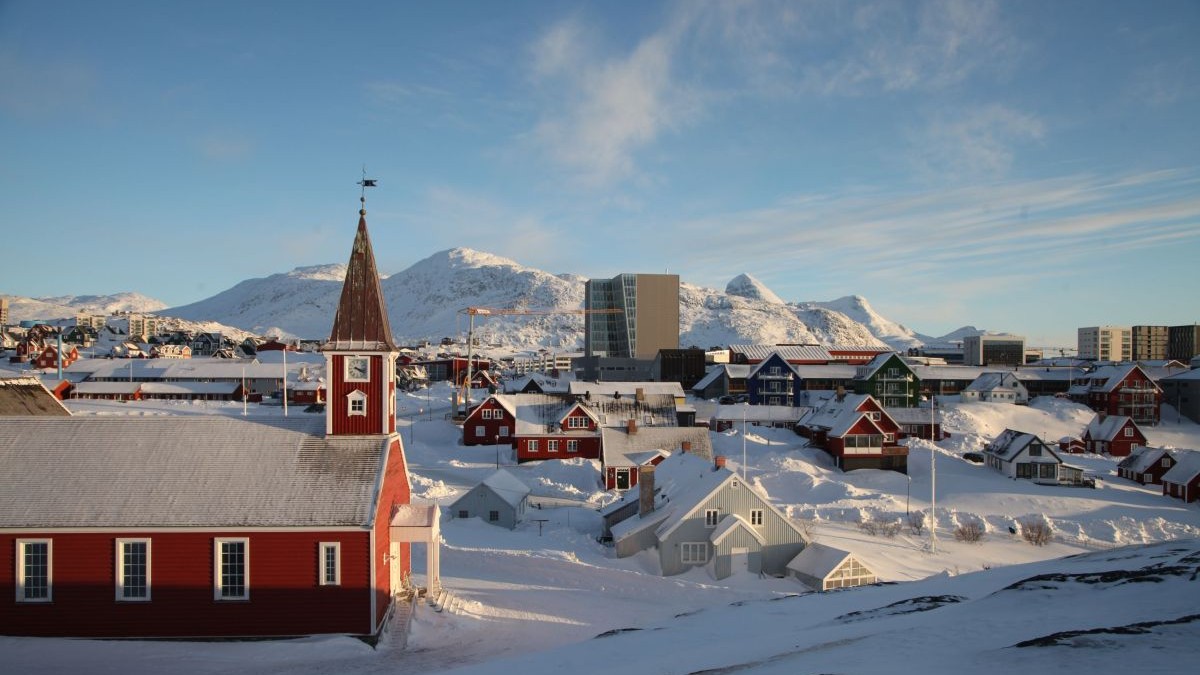 O vedere a centrului orașului Nuuk, capitala Groenlandei