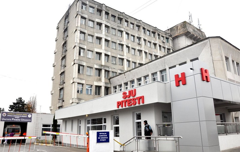 Mesajul unui medic de la Urgență: „5-6 minute pe pacient afectează decizia medicală. În fiecare tură simt cum sănătatea personalului este afectată de stres și epuizare”