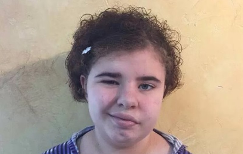 O fetiță de 11 ani a învins cancerul, însă s-a sinucis din cauza colegilor ei