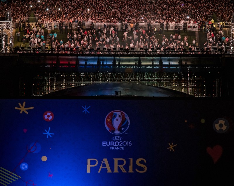 Euro 2016. ”Libertatea” a fost la fan-zonul uriaș din Paris, deschis cu un concert David Guetta, în prezența a zeci de mii de oameni. Securitate strictă / GALERIE FOTO și VIDEO