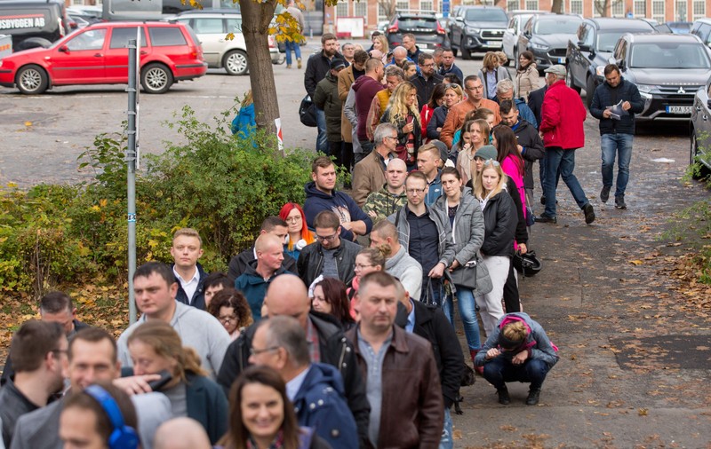 Raport ONU: Pandemia de COVID a încetinit migrația cu  30%