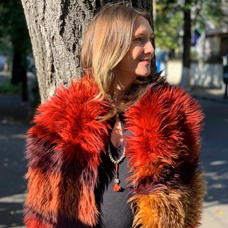 Adela Popescu