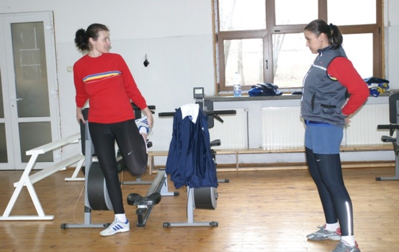 Canotoarele din lotul olimpic încep pregătirea pe lacul Snagov