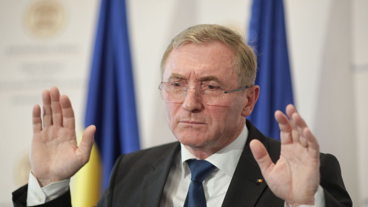 Augustin Lazăr
