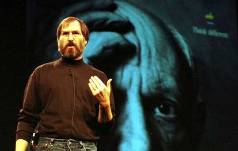 Foto | Povestea hainelor lui Steve Jobs