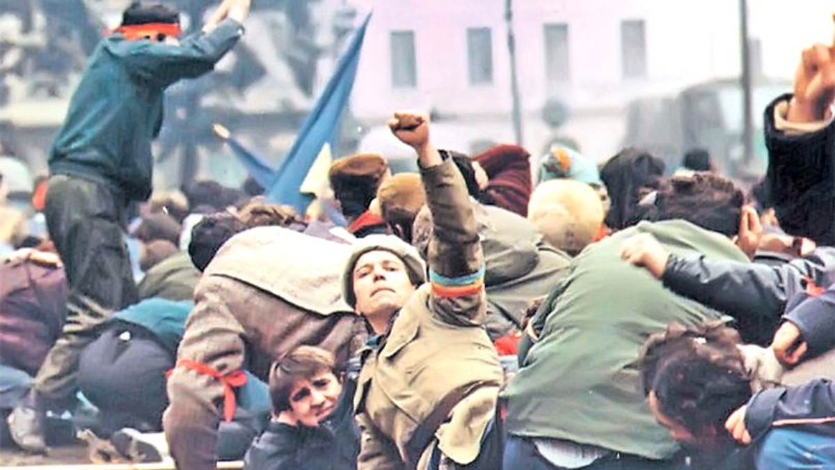 Audieri în Dosarul Revoluției. Peste 6.000 de persoane, audiate de Parchetul Militar