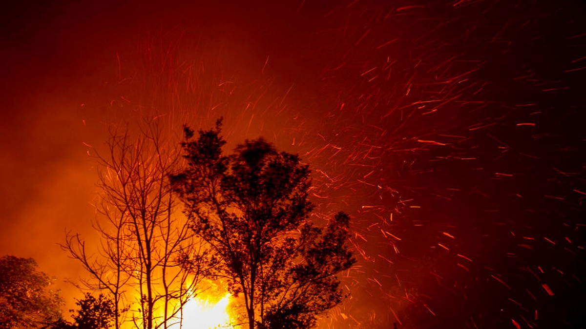 Un pompier voluntar, acuzat că a provocat șapte incendii de vegetație în Australia