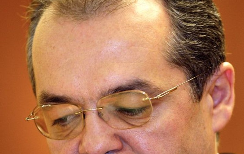 Boc: "Cumularea pensiei cu salariul e imorală" 