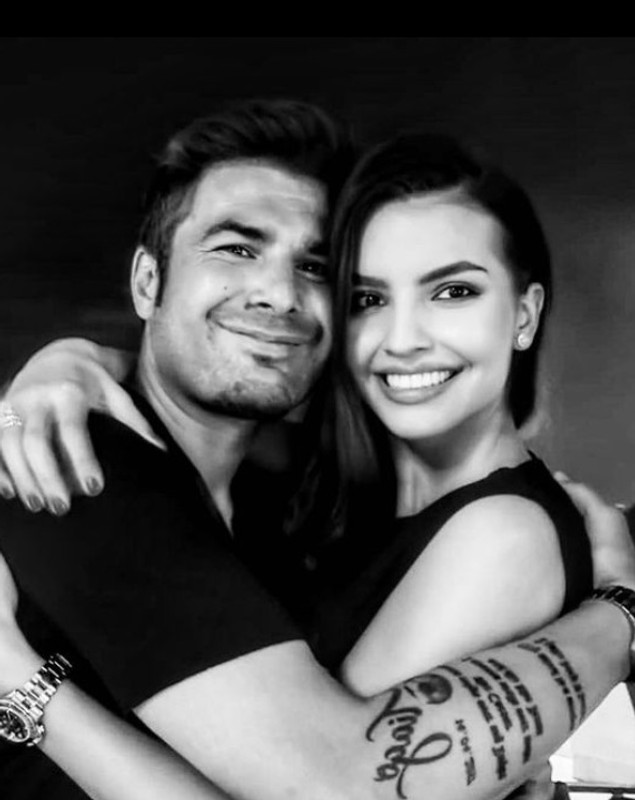 Adrian Mutu, declarație de dragoste pentru soția Sandra. Ce a transmis la 5 ani de la cununia lor religioasă