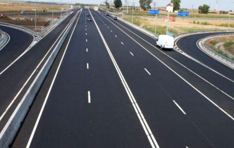 Mii de șoferi vor primi înapoi banii plătiţi pe amenzile pentru depăşirea vitezei pe o autostradă din Germania