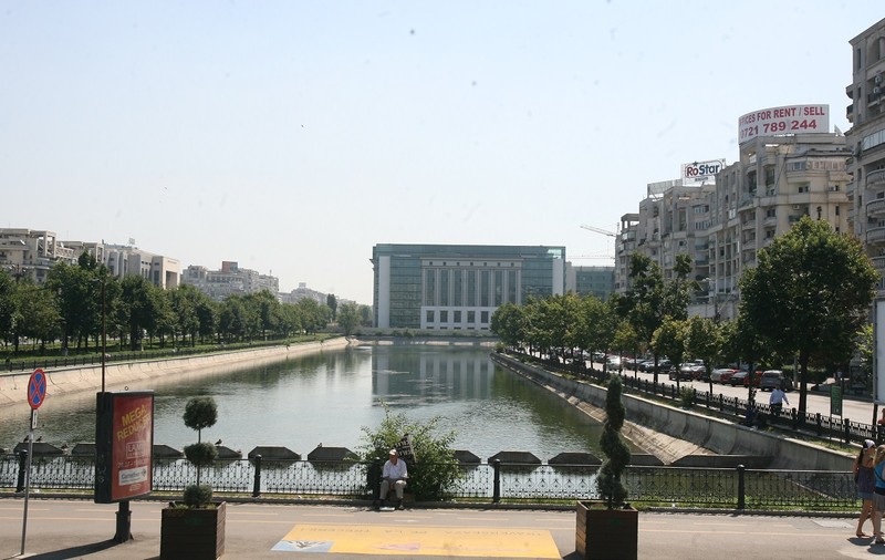 Primăria Capitalei va da peste 1.500.000 de lei pentru organizarea unor evenimente de “Zilele Bucureștiului” pe malul Dâmboviței