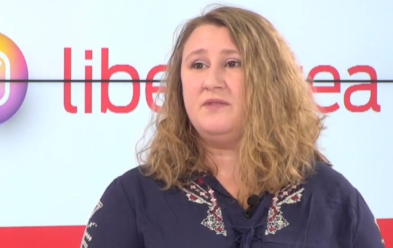 Directorul ACCEPT spune că autoritățile se tem să ia decizii în cazul familiilor LGBT. ”Teama vine din cauza unei presiuni manifestată printr-o homofobie în societate”