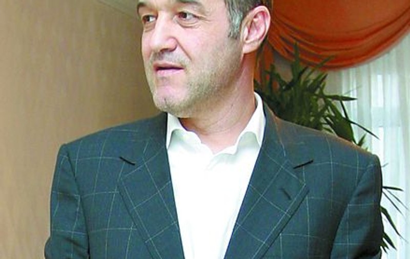 Poliţist ilfovean cercetat în cazul Becali