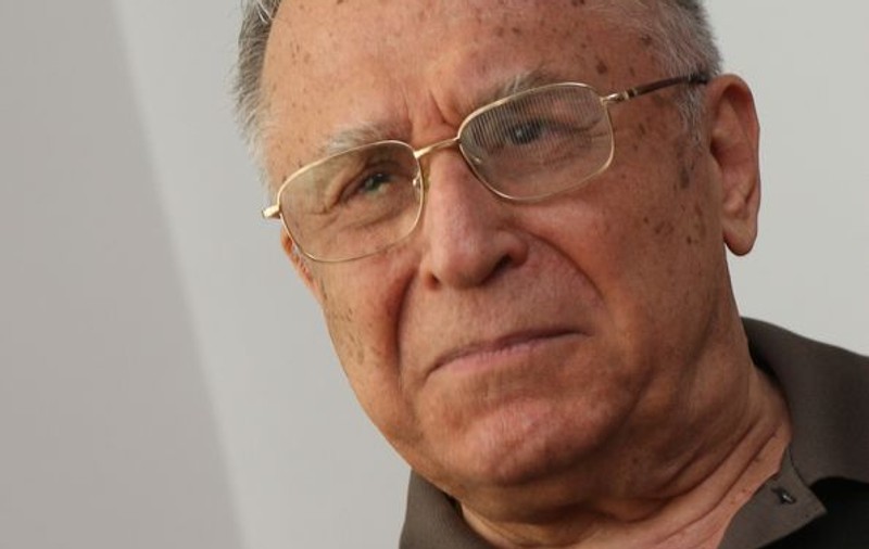 Ion Iliescu sare la gâtul echipei Liverpool