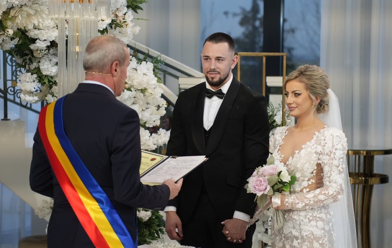 Laura şi Mihai au câștigat cel de-al zecelea sezon „Mireasa” şi premiul în valoare de 40.000 de euro