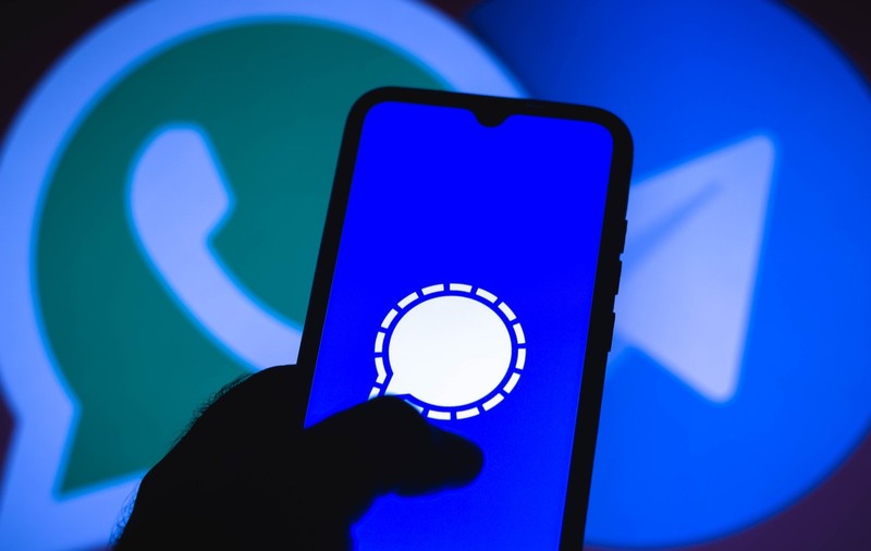 Aplicația de mesagerie Signal s-a blocat, după ce milioane de utilizatori au descărcat-o, renunțând la WhatsApp