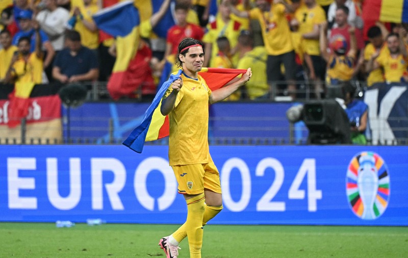 Le Figaro, înainte de România-Olanda: Ianis, fiul legendarului Hagi, continuă tradiția familiei cu tricolorii. „Avem datoria să îi facem fericiți pe români”