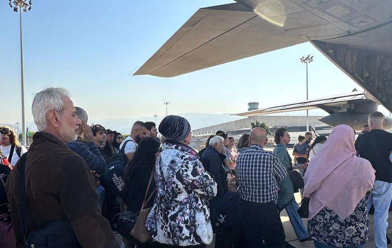 Numărul românilor evacuați din Liban a ajuns la 270, anunță MAE