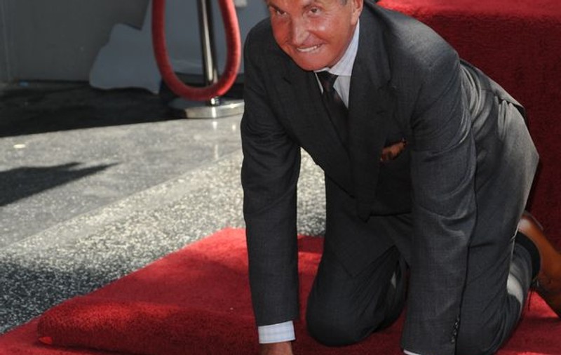 George Hamilton a primit de ziua lui o stea pe Walk of Fame