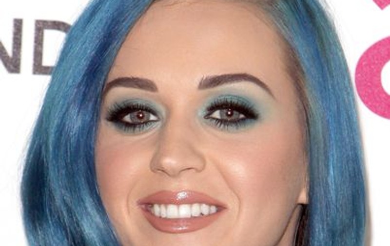 Katy Perry a dat 50.000 de dolari pe lecţii de gătit pentru o cauză nobilă