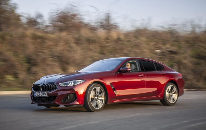 Cum arată un BMW seria 8, redus cu 34 de mii de euro de Black Friday la eMAG