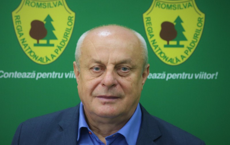 Cine e directorul care a primit 100.000 de euro primă când a ieșit la pensie de la Romsilva și apoi s-a angajat tot la Romsilva, tot director