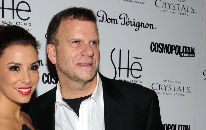 Miliardarul Tilman Fertitta spune că a concediat 45.000 de oameni făcându-le, de fapt, o favoare: "Mă simt bine"