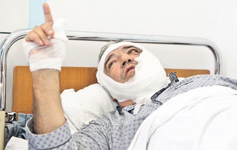 Tatăl lui Huidu îl caută pe şoferul salvator! Dintre toţi taximetriştii care stau în faţa terasei sale, numai unul a vrut să-l ducă la spital