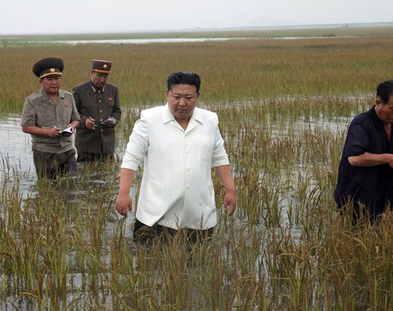 Kim Jong Un critică guvernul, după inundațiile din Coreea de Nord. „Un dezastru uman din cauza iresponsabilităţii leneşilor”