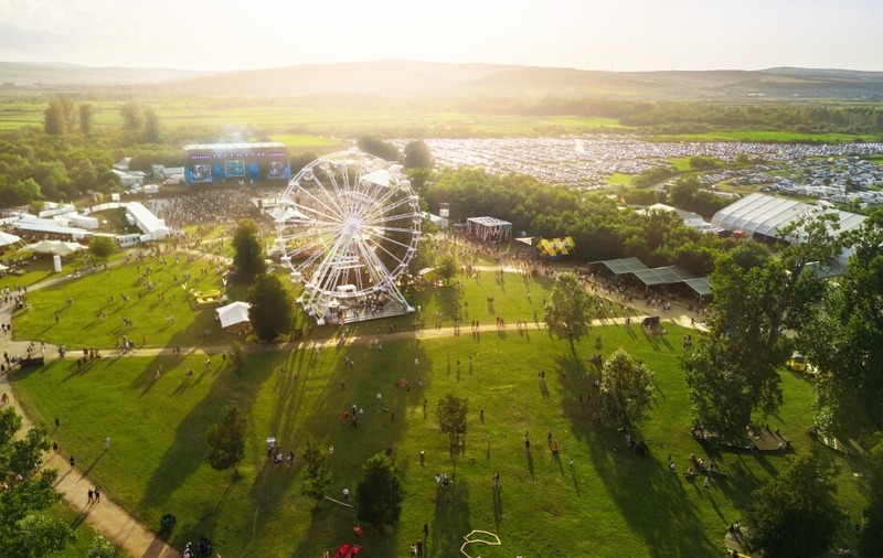 Cum să trăiești sustenabil experiența Electric Castle